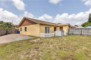 337 NW 46th St, Pompano Beach, FL 33064, Sold 09/30/22
