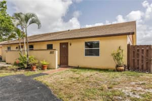 337 NW 46th St, Pompano Beach, FL 33064, Sold 09/30/22