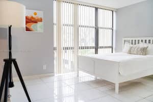 17011 N Bay Rd APT 308, Sunny Isles Beach, FL 33160, Sold 11/04/22