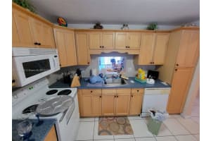 414 SE 10th St APT 406, Dania Beach, FL 33004, Sold 09/12/22