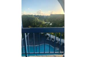 9460 Fontainebleau Blvd APT 520, Miami, FL 33172, Sold 09/14/22