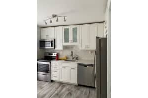 15370 SW 104th Terrace APT 5, Miami, FL 33196, Sold 08/31/22