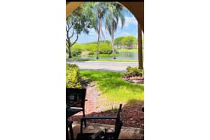 2458 Centergate Dr APT 102, Miramar, FL 33025, Sold 11/01/22