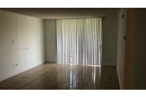 494 NW 165th St c302, Miami, FL 33169, Sold 09/27/22