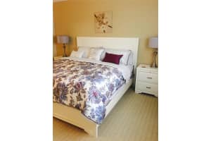 19390 Collins Ave APT 425, Sunny Isles Beach, FL 33160, Sold 09/09/22