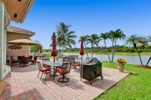 18810 SW 4th St, Pembroke Pines, FL 33029, Sold 09/16/22