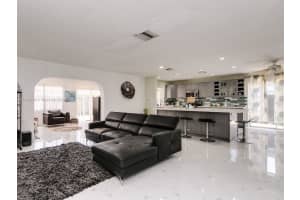 8220 NW 68th Ave, Tamarac, FL 33321, Sold 08/31/22