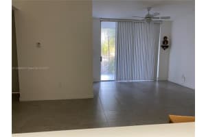 9725 NW 52nd St APT 202, Doral, FL 33178, Sold 11/01/22