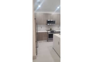 7220 NW 103rd Path a, Doral, FL 33178, Sold 08/26/22