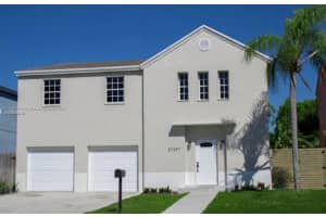 27297 SW 121st Ct, Homestead, FL 33032, Sold 09/27/22