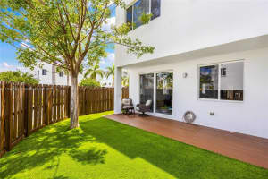 7205 NW 103rd Path, Doral, FL 33178, Sold 09/20/22