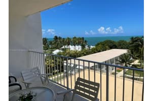 881 Ocean Dr, Key Biscayne, FL 33149, Sold 04/07/23