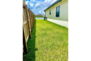 2543 SE 2nd St, Homestead, FL 33033, Sold 09/02/22