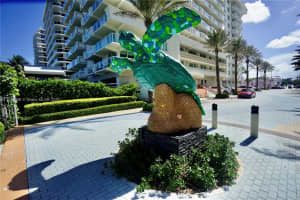 9499 Collins Ave, Surfside, FL 33154, Sold 10/07/22