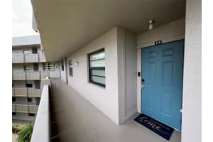 1000 Colony Point Cir APT 410, Pembroke Pines, FL 33026, Sold 11/10/22