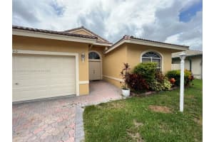 11540 SW 9th Ct, Pembroke Pines, FL 33025, Sold 12/28/22