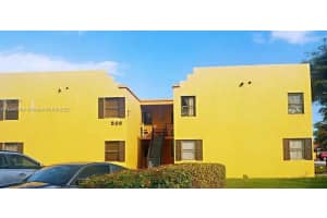 586 NW 114th Ave APT 103, Miami, FL 33172, Sold 08/19/22