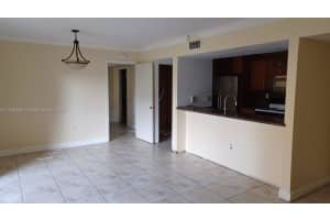 586 NW 114th Ave APT 103, Miami, FL 33172, Sold 08/19/22