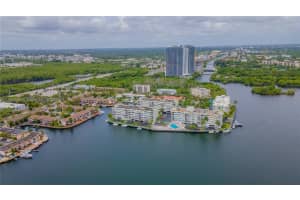16570 NE 26th Ave #5a, North Miami Beach, FL 33160, Sold 12/19/22