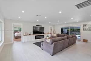 4400 SW 1st St, Plantation, FL 33317, Sold 08/30/22
