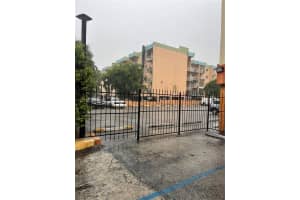 1750 W 46th St APT 317, Hialeah, FL 33012, Sold 10/03/22