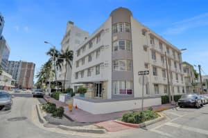 3030 Collins Ave #2b, Miami Beach, FL 33140, Sold 12/15/22