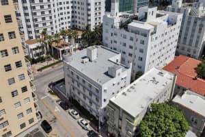 3030 Collins Ave #2b, Miami Beach, FL 33140, Sold 12/15/22