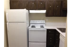 486 NW 165th St b 204, Miami, FL 33169, Sold 09/06/22