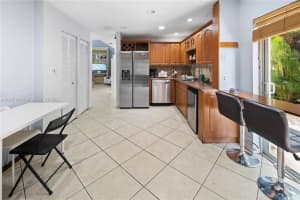 10225 NW 57th Terrace, Doral, FL 33178, Sold 10/07/22