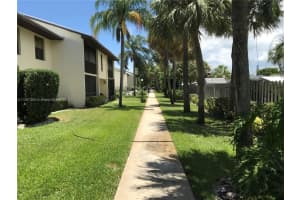200 SE Four Winds Dr APT 116, Stuart, FL 34996, Sold 09/01/22