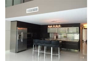 6000 Collins Ave APT 527, Miami Beach, FL 33140, Sold 09/23/22