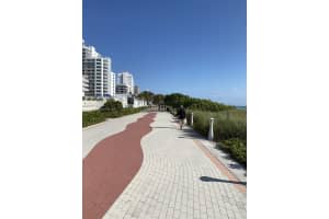 6000 Collins Ave APT 527, Miami Beach, FL 33140, Sold 09/23/22