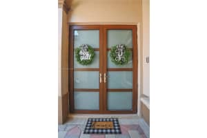 11881 SW 47th St, Cooper City, FL 33330, Sold 09/30/22