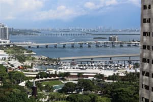 300 S Biscayne Blvd t 2816, Miami, FL 33131, Sold 10/03/22