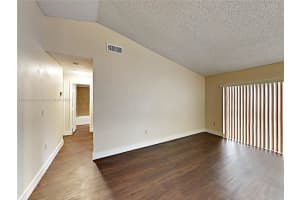19635 NW 62nd Ct, Hialeah, FL 33015, Sold 10/06/22
