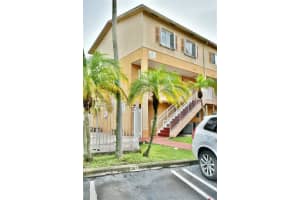6215 SW Kendale Lakes Cir APT 274, Miami, FL 33183, Sold 09/07/22