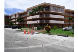 3001 NW 46th Ave APT 402, Lauderdale Lakes, FL 33313, Sold 03/09/23