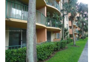 9310 Fontainebleau Blvd APT 413, Miami, FL 33172, Sold 08/23/22