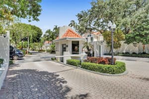 8841 SW 68th Ave, Miami, FL 33156, Sold 09/08/22