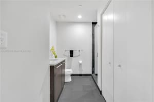 900 Biscayne Bay, Miami, FL 33132, Sold 10/14/22