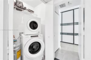 900 Biscayne Bay, Miami, FL 33132, Sold 10/14/22