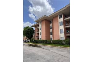 17600 NW 68th Ave, Hialeah, FL 33015, Sold 04/05/23