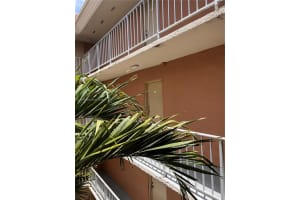 17600 NW 68th Ave, Hialeah, FL 33015, Sold 04/05/23