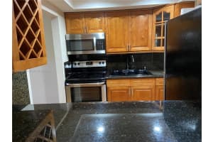 500 NE 2nd St APT 327, Dania Beach, FL 33004, Sold 09/07/22