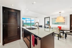 5875 Collins Ave APT 2103, Miami Beach, FL 33140, Sold 09/16/22