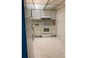 1300 NE Miami Gardens Dr #203e, Miami, FL 33179, Sold 09/22/22