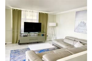 1833 S Ocean Dr APT 411, Hallandale Beach, FL 33009, Sold 09/28/22