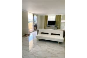 1833 S Ocean Dr APT 411, Hallandale Beach, FL 33009, Sold 09/28/22