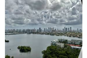 16385 Biscayne Blvd, North Miami Beach, FL 33160, Sold 04/12/23