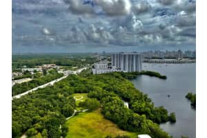 16385 Biscayne Blvd, North Miami Beach, FL 33160, Sold 04/12/23